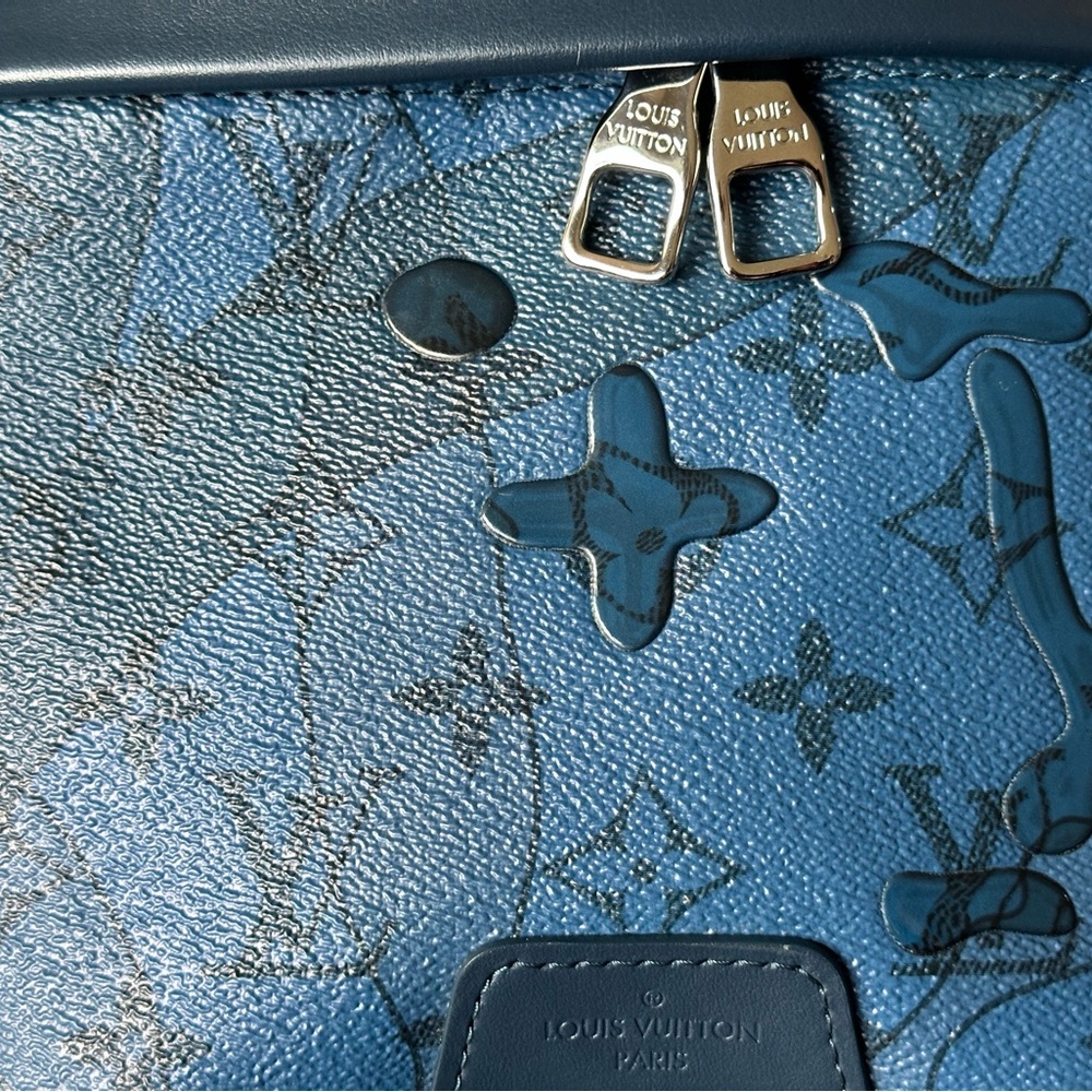 Louis Vuitton Blue Monogram Embossed Leather Shoulder Bag - Picture 2 of 16